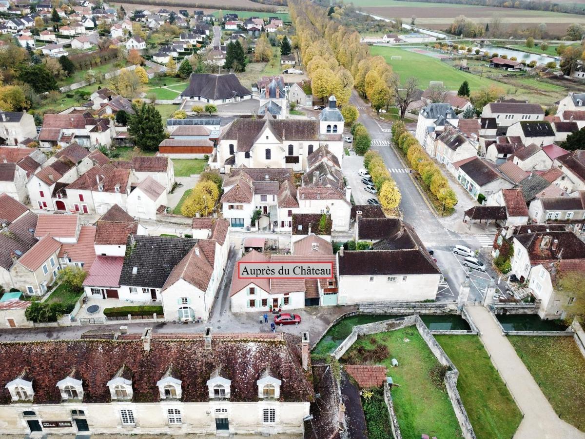 Aupres Du Chateau Tanlay Εξωτερικό φωτογραφία