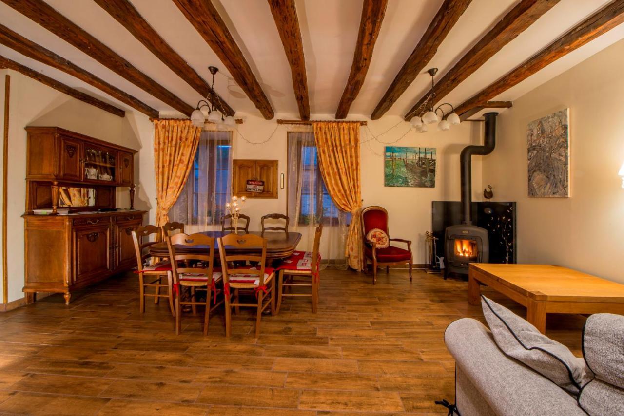 Aupres Du Chateau Tanlay Εξωτερικό φωτογραφία